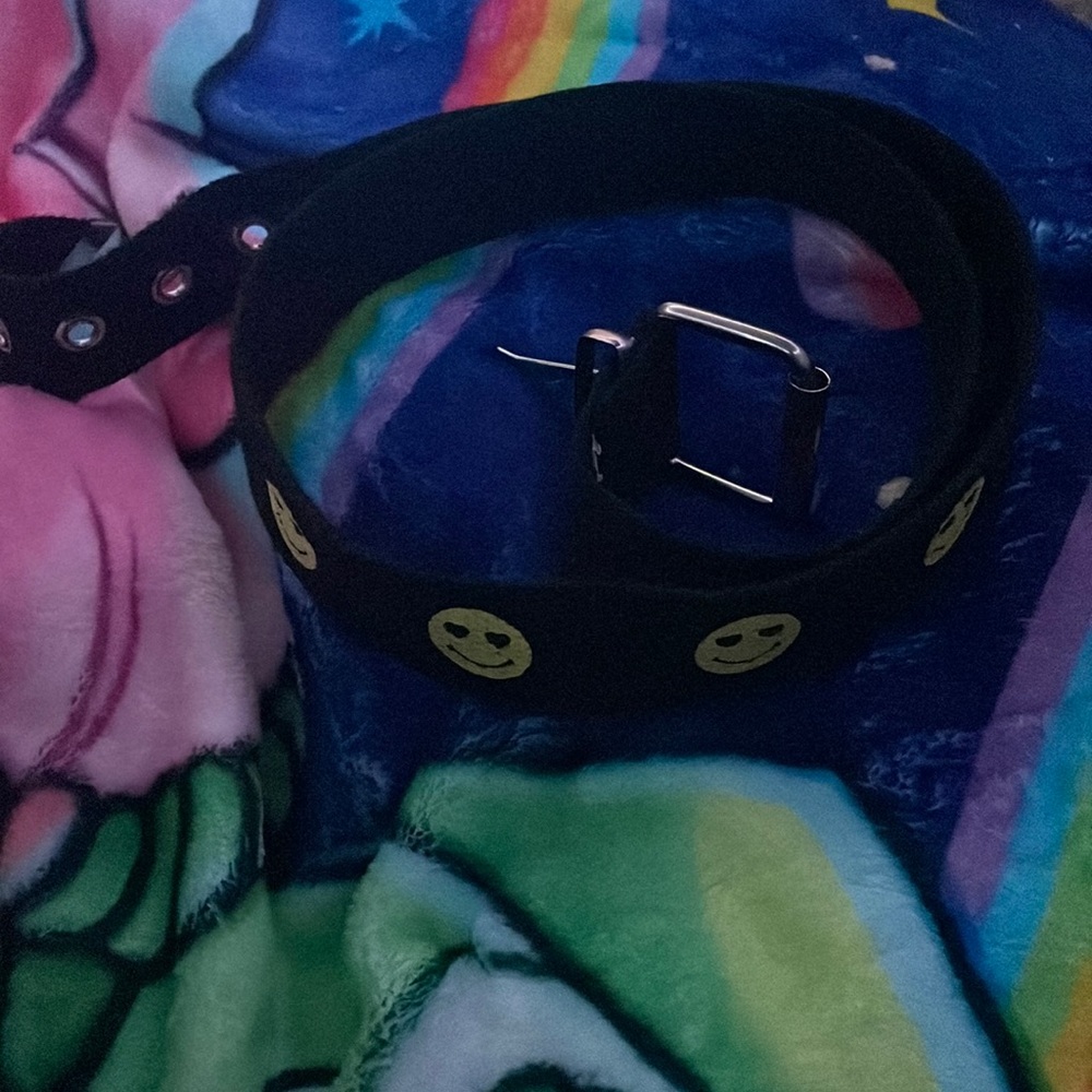 Cute Smile Belt - H&M